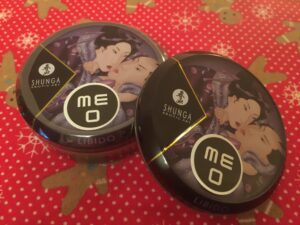 Shunga Erotic Art Massage Candle Tin.